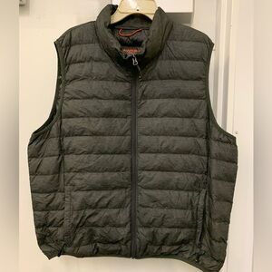 Hawke & co vest